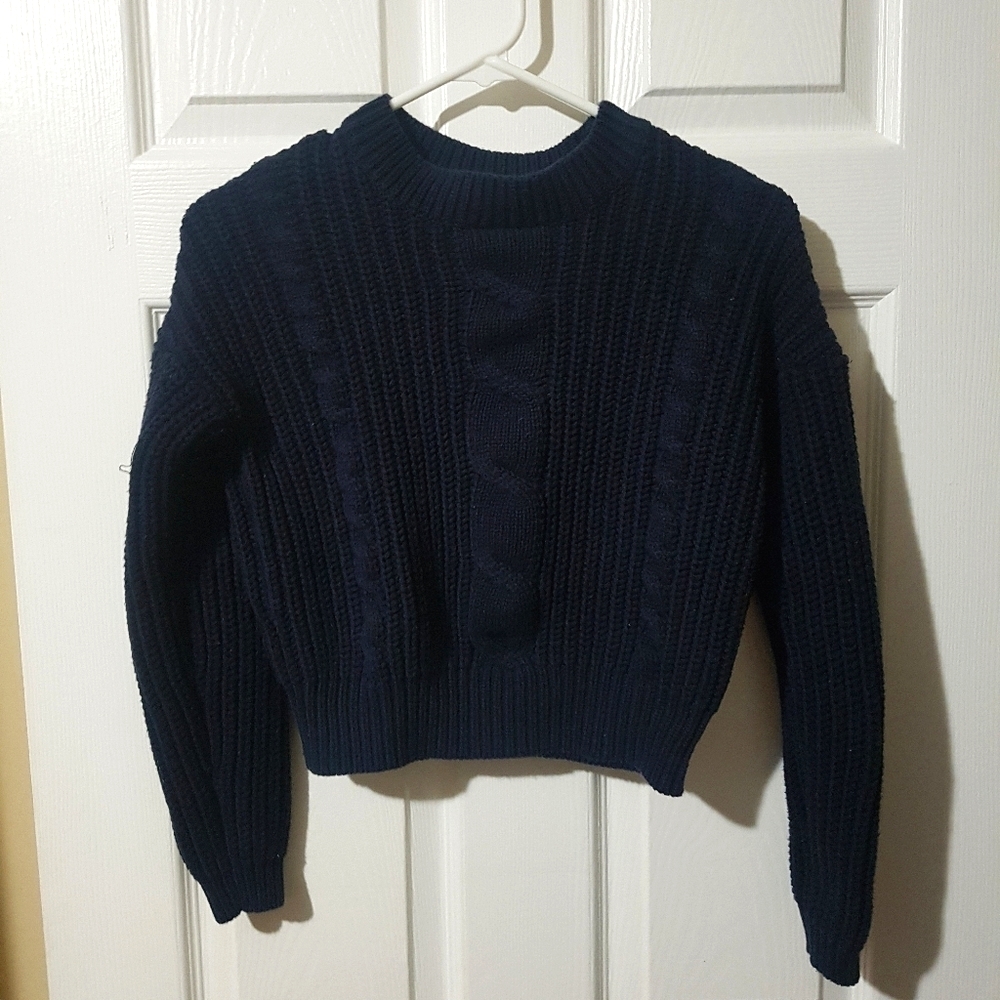 Crop top sweater